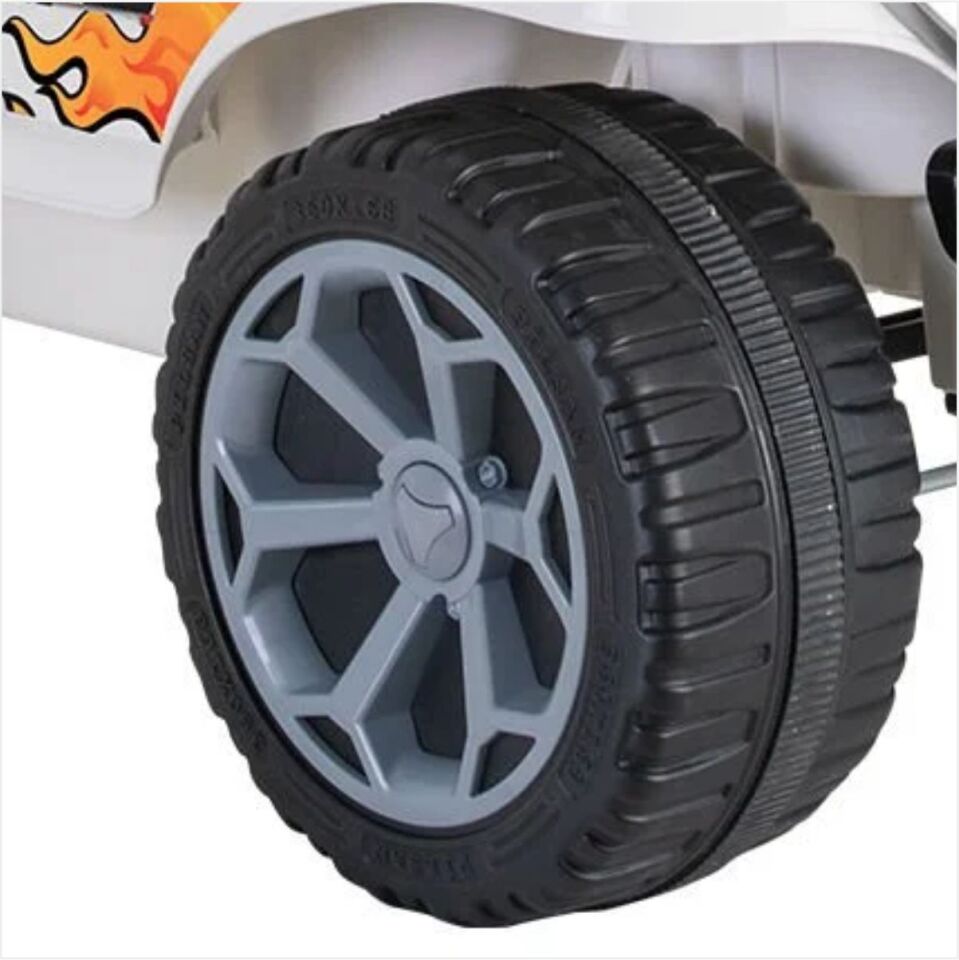 PİLSAN ATTACK ÇİFT KİŞİLİK AKÜLÜ ARABA 12V KUMANDALI BEYAZ