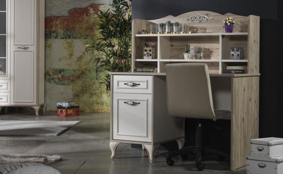 Country Çalışma Masası