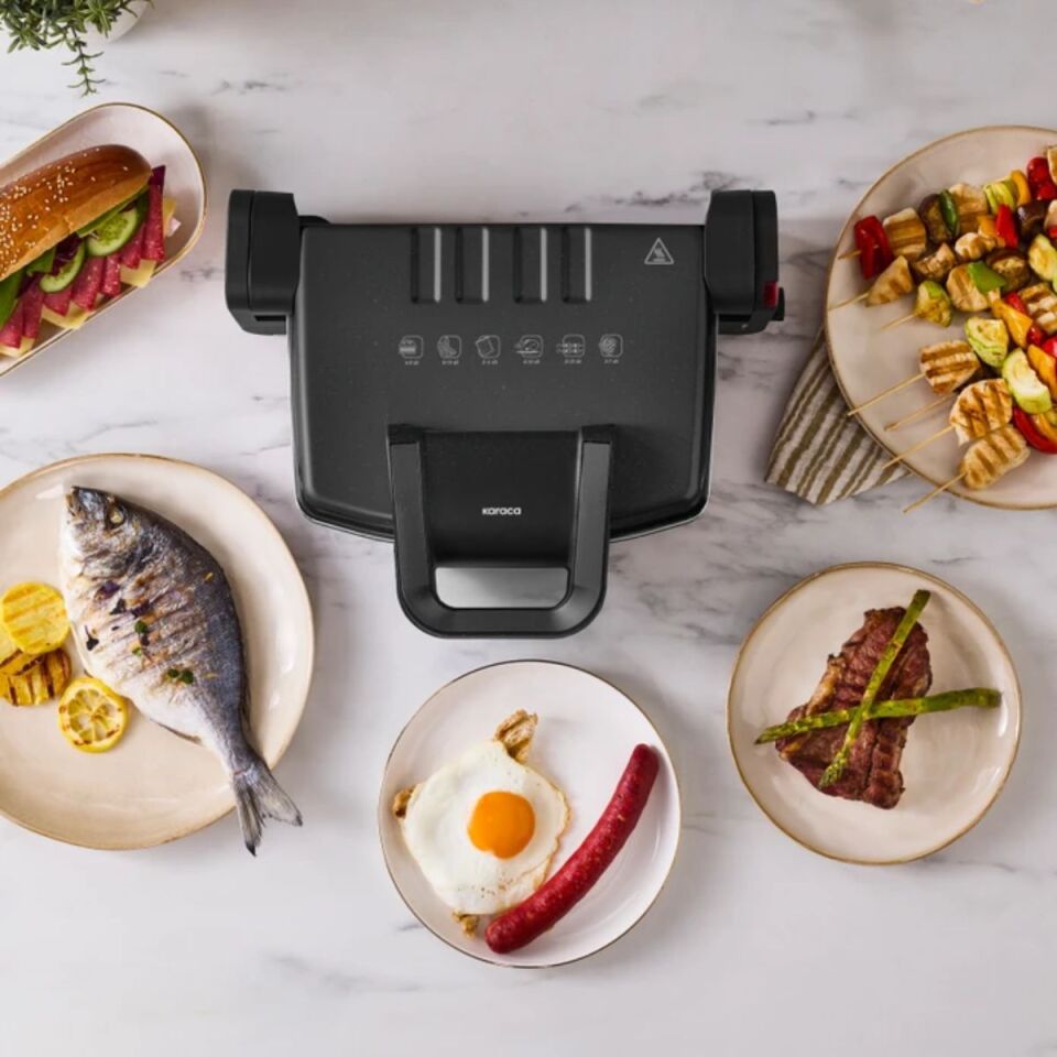 Karaca Future Çeyiz Shıny Black Tost Makinesi