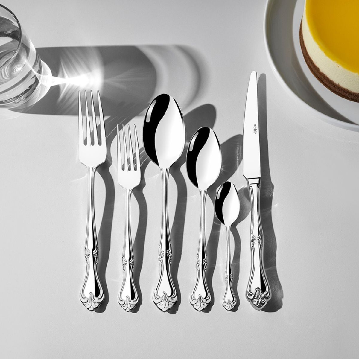 Nehir Lalezar Sade 72P Büyük Aile Takımı