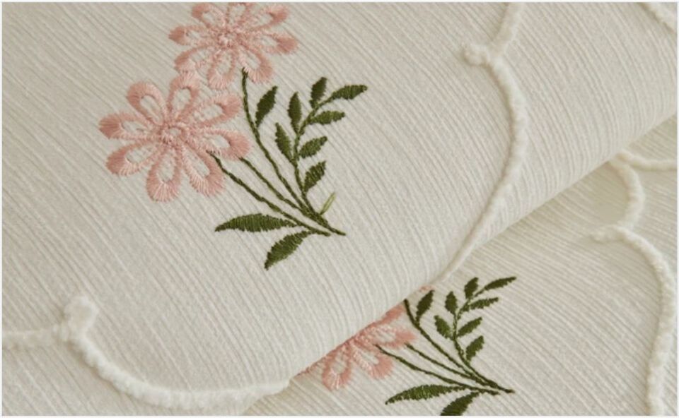 Karaca Home Myra Çiçekli Nakışlı Çift Kişilik Yatak Örtüsü Ekru