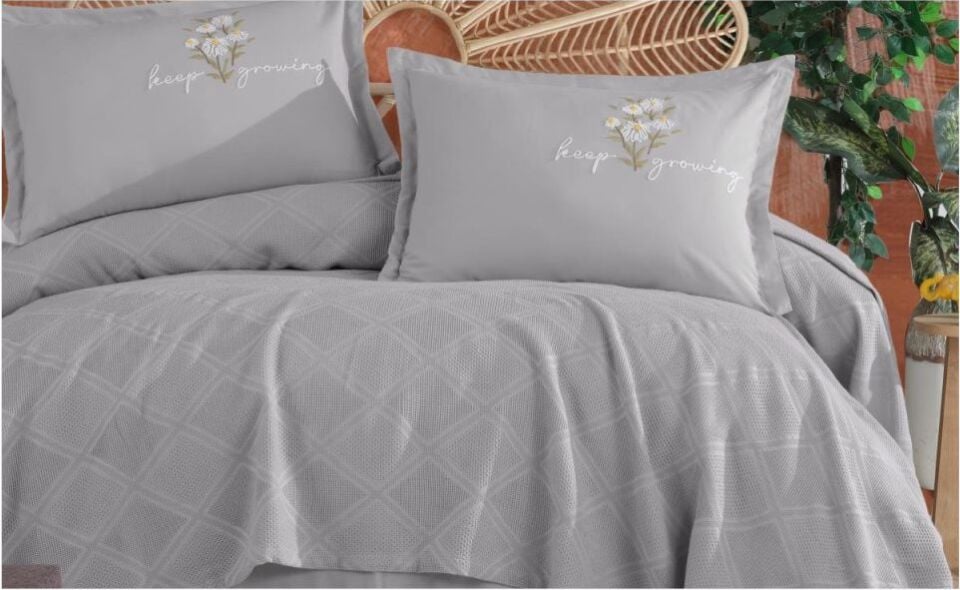 Aran Clasy Butik Çift Kişilik Nakış Detaylı Pike Takımı Etta V3 Gri