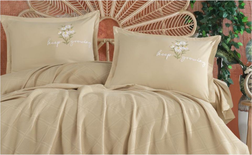 Aran Clasy Butik Çift Kişilik Nakış Detaylı Pike Takımı Etta V5 Taba Rengi