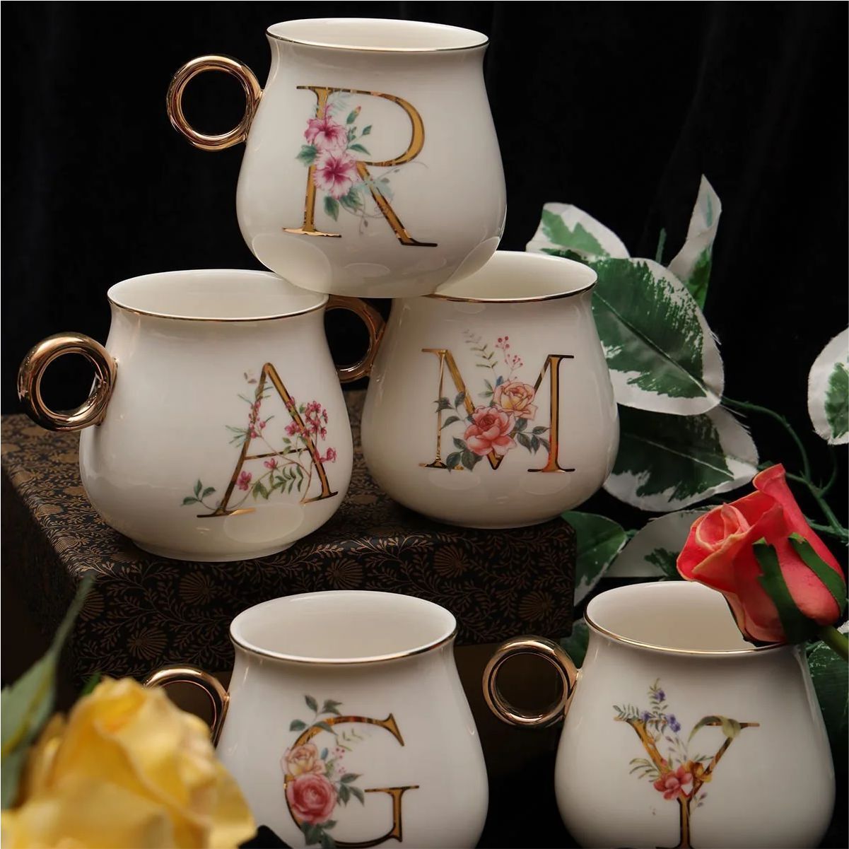 AROW VENÜS HARFLİ KUPA