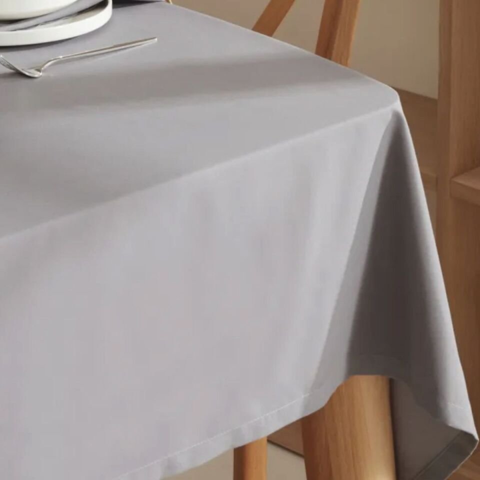 Karaca Carolıne Dertsiz Masa Örtüsü Antrasit