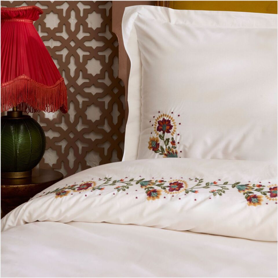 Karaca Home Dornel Nevresim Takımı Çift Kişilik Beyaz