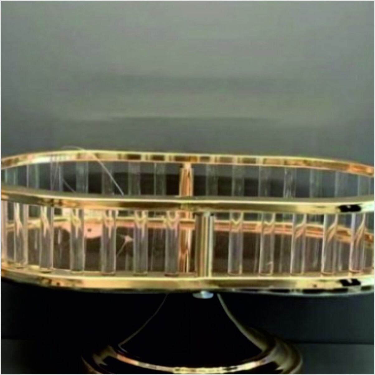 GÜVEN DL-29 METAL CAM ÇUBUKLU SUNUMLUK