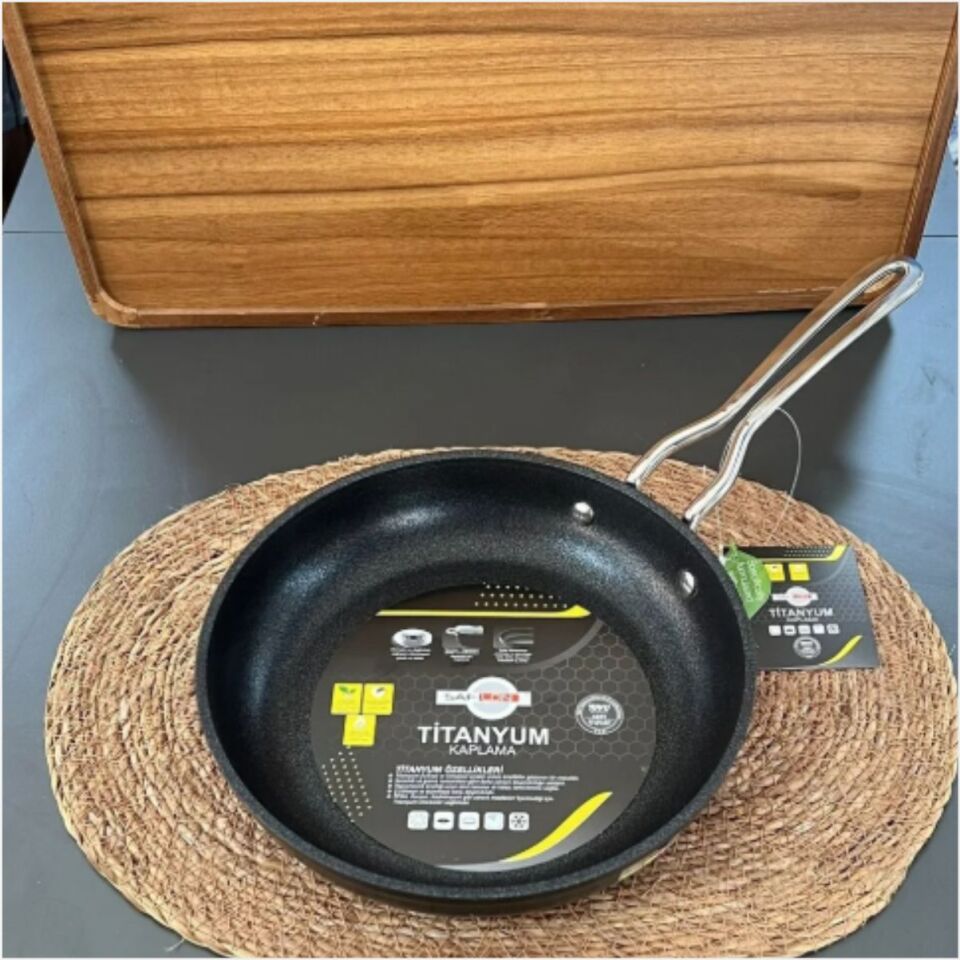 SAFINOX 22 CM TEK KULP TITANIUM TAVA