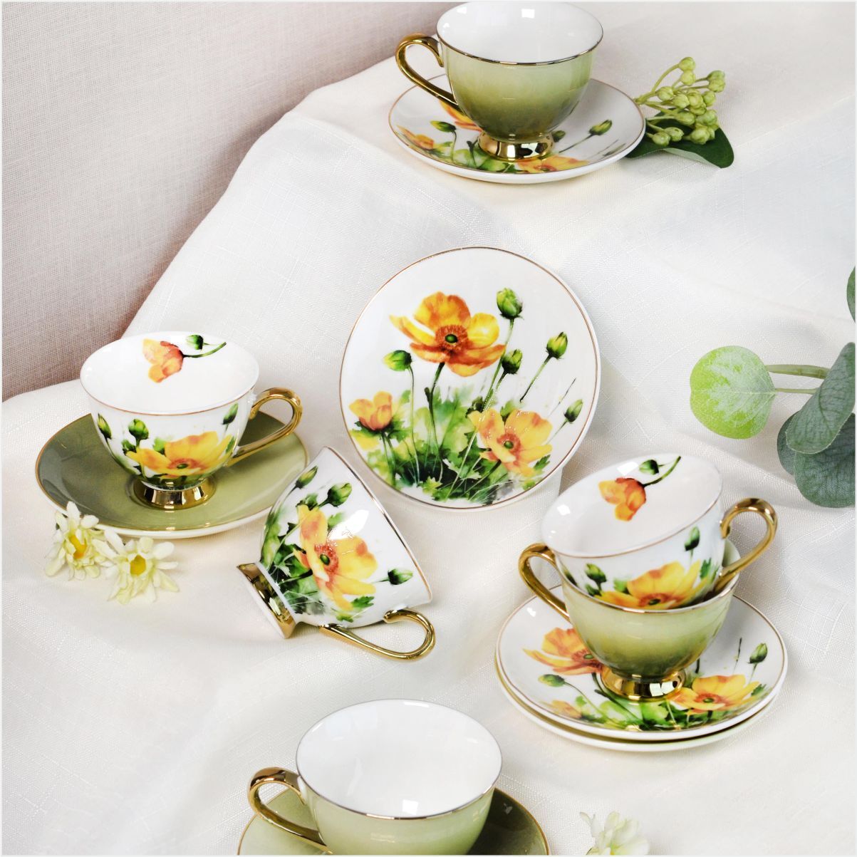 ŞENER P/POR-102049 PAÇİ-GIALLO ÇİÇEKLİ YALDIZLI KAHVE FİNCAN