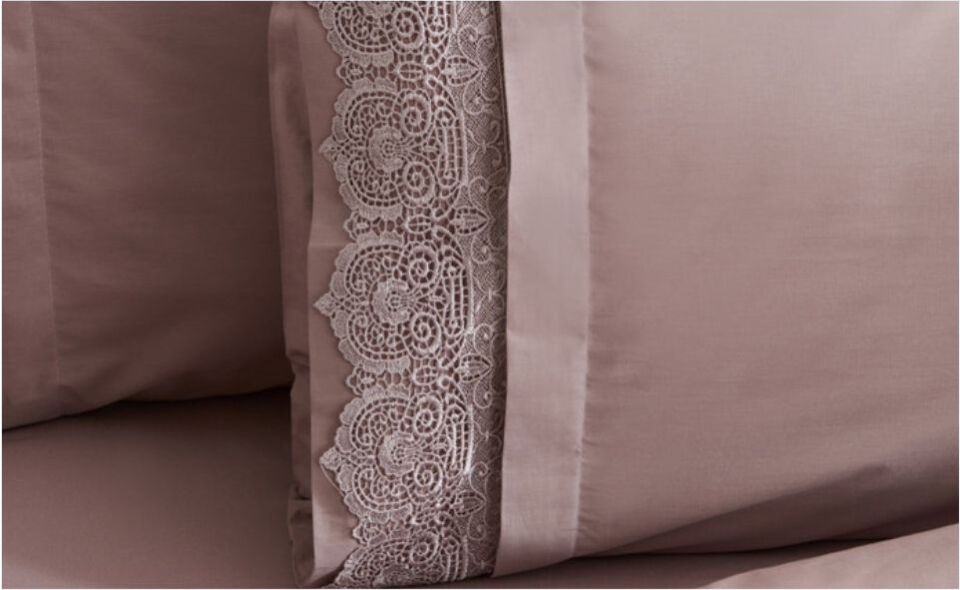 Karaca Home Valeria Queen 8 Parça Çeyiz Seti Gül Kurusu