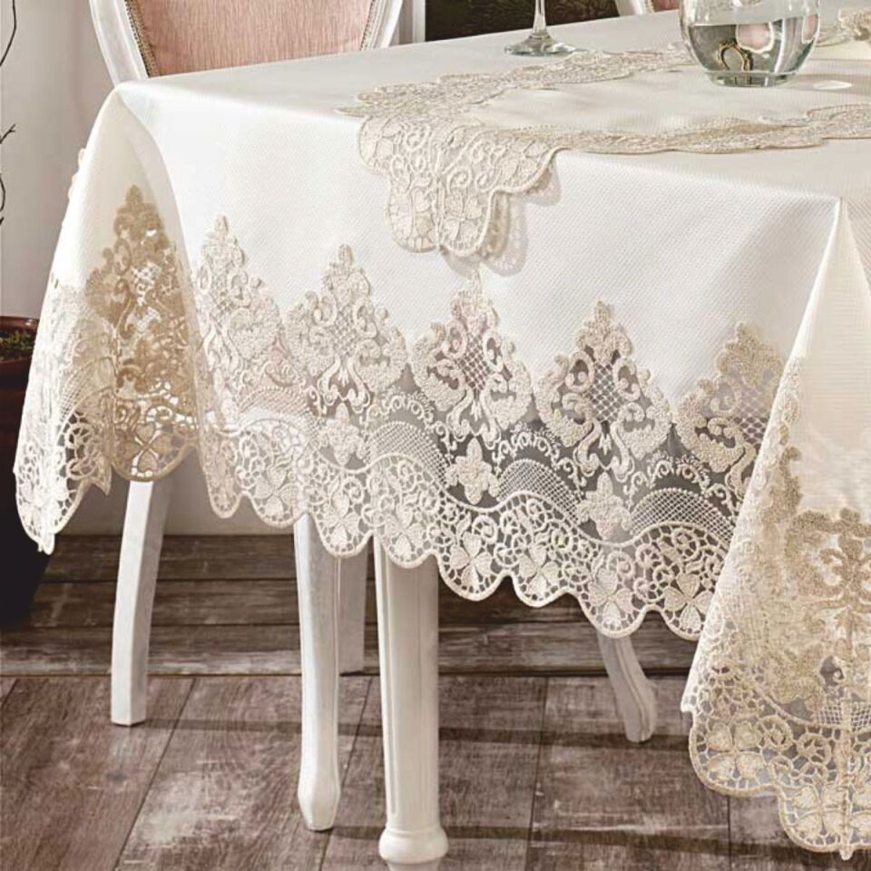 Savaş Güzide Yakut Masa S. Ekru Altın