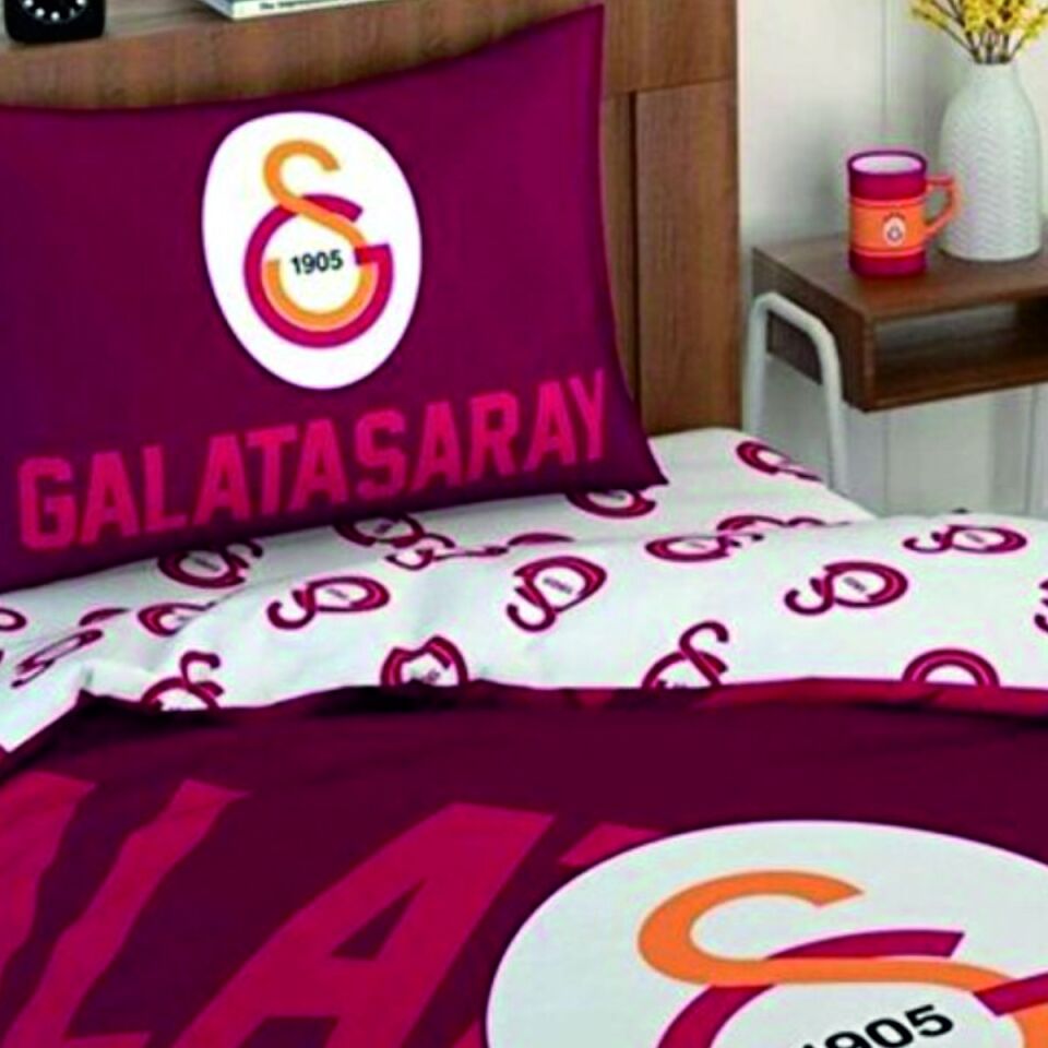 Taç Lisanslı Brf Nevresim Takımı Galatasaray  Kırmızı Logo