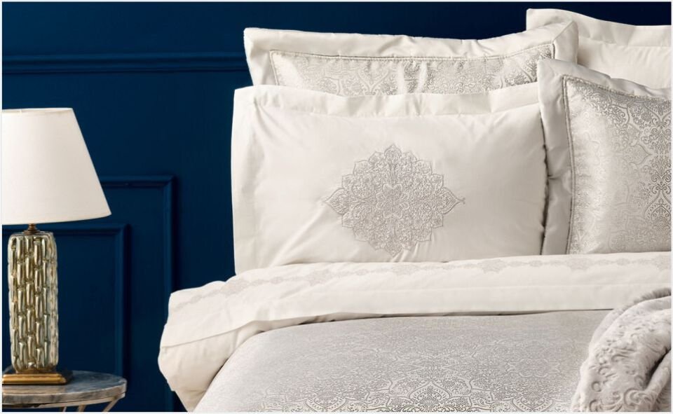 KARACA MAIRA GRI 8 PARCA CEYIZ SETI