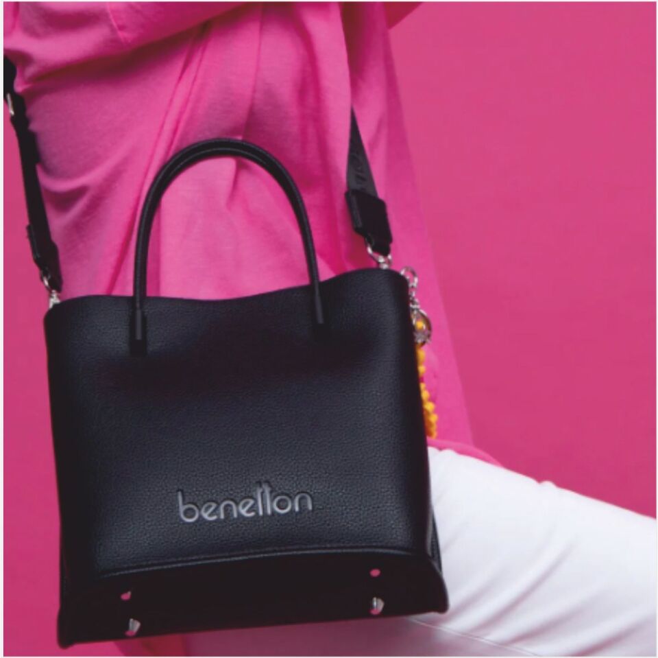 Benetton BNT-1535United Colors Of Benetton Kol Çantası Siyah