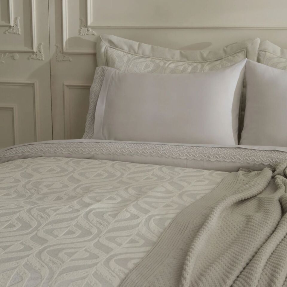 KARACA BRIDE COLL ELINA 8 PARÇA ÇEYİZ SETİ EKRU