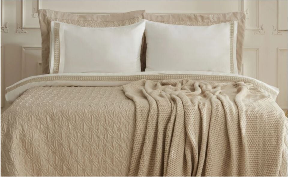 Karaca Home Bride Coll Delfi 8 Parça Çeyiz Seti Ekru