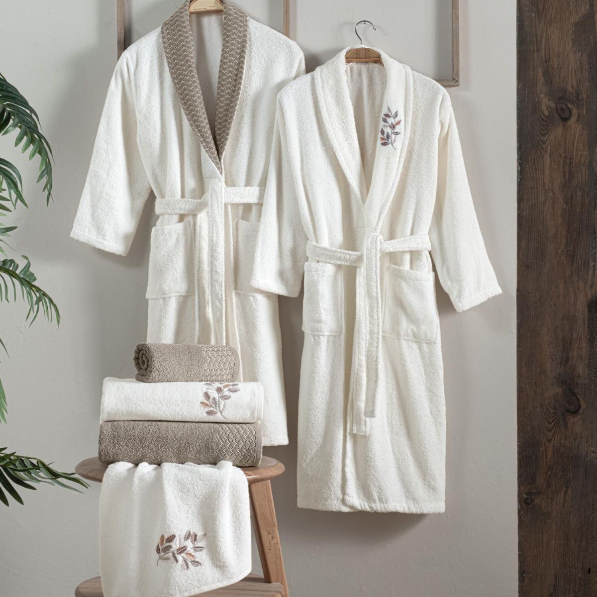 Schafer Home Charm Nakışlı Banyo Seti 6 Parça-Ekru/Gri