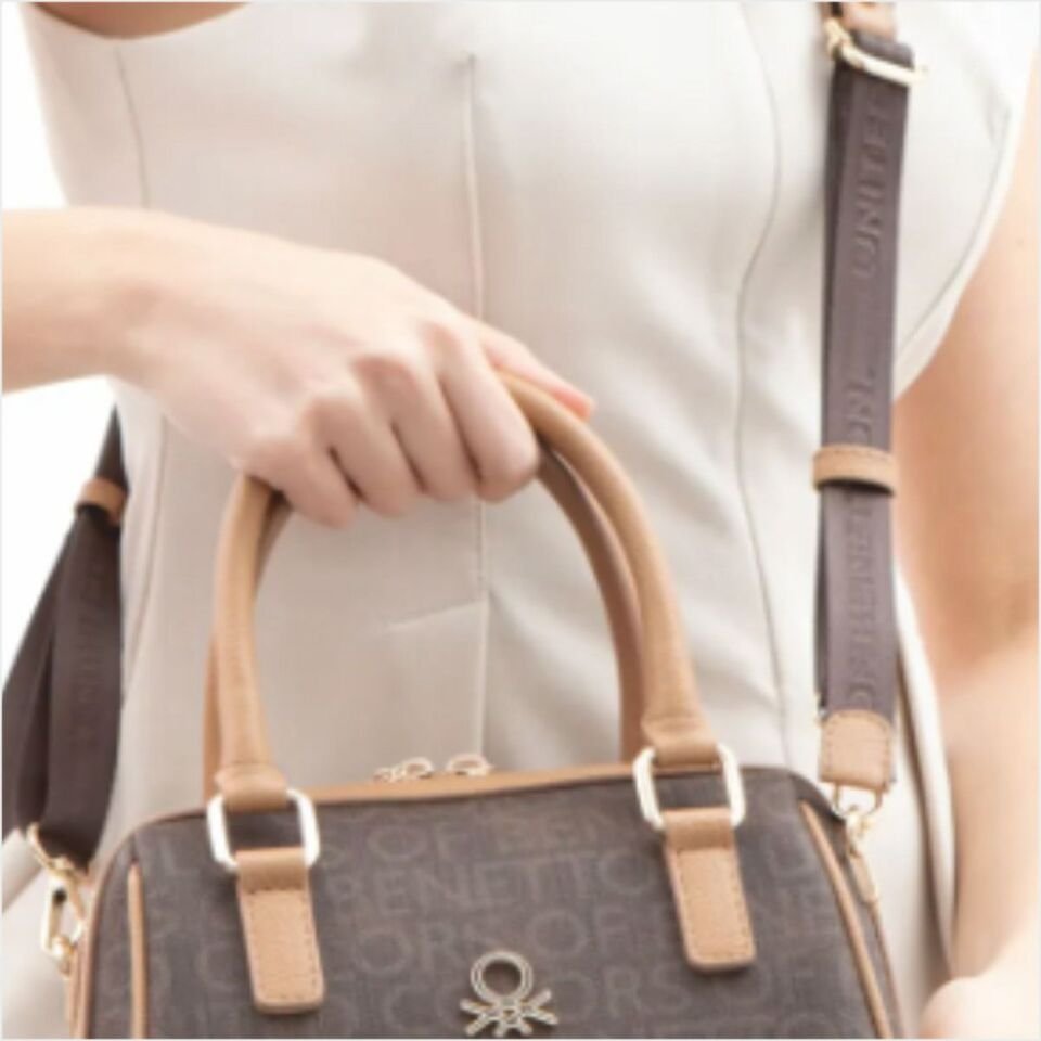 Benetton  BNT-1613 Monogram Eskitme Kol Çantası Kahve-Camel