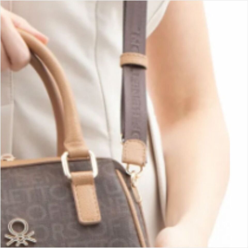 Benetton  BNT-1613 Monogram Eskitme Kol Çantası Kahve-Camel