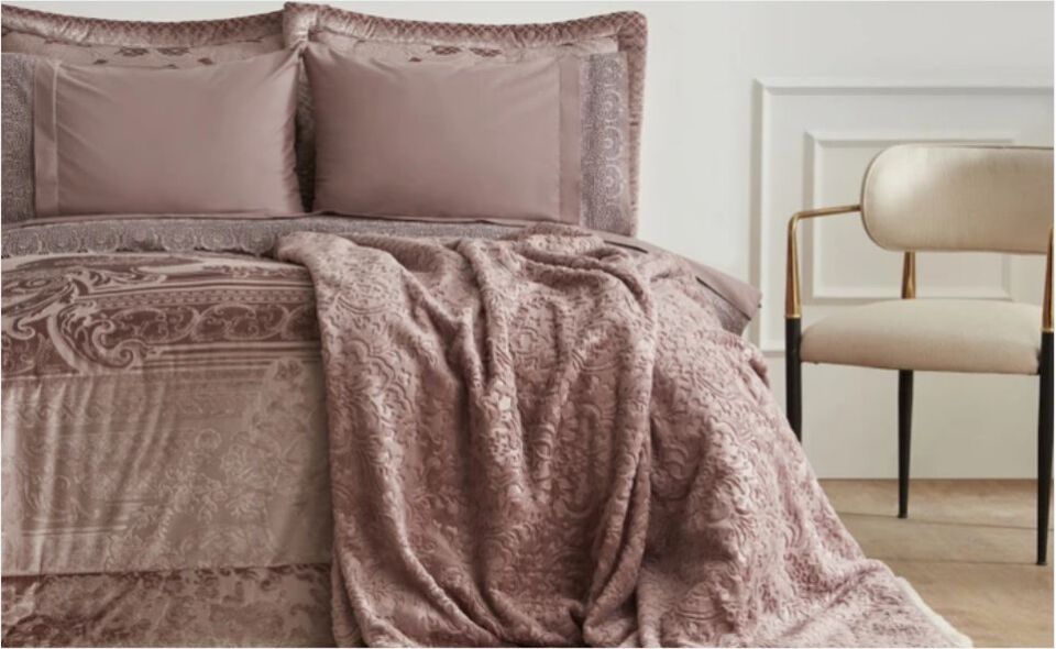 Karaca Home Valeria Queen 8 Parça Çeyiz Seti Gül Kurusu