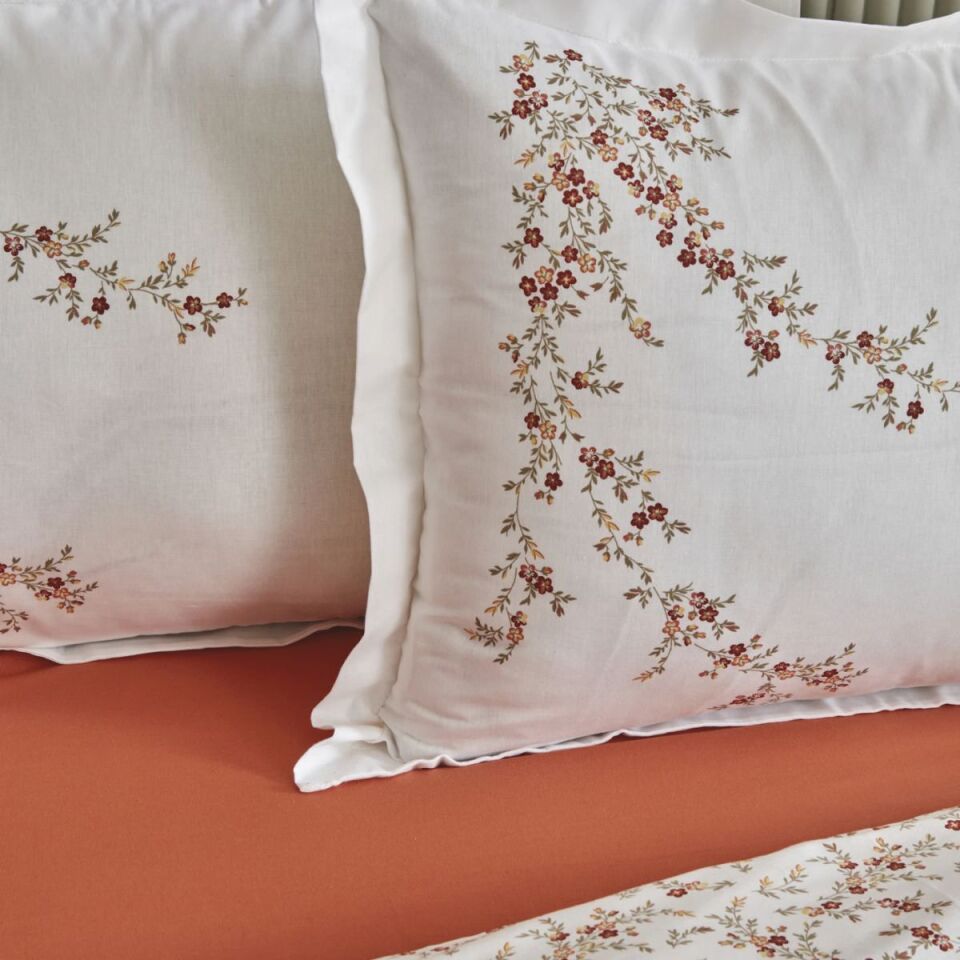 Karaca Home Mizu %100 Pamuk Çift Kişilik Pike Hediyeli Nevresim Takımı