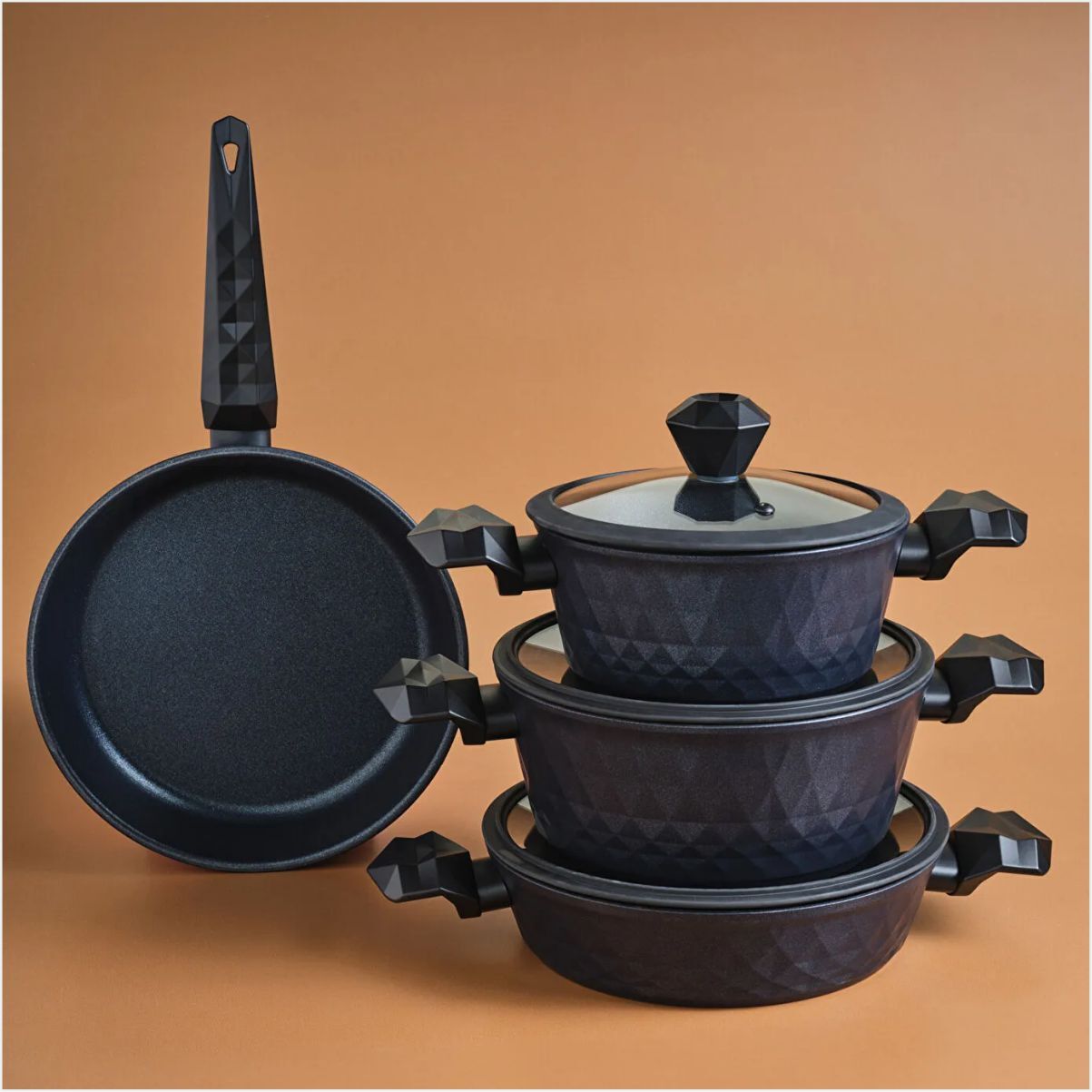 KARACA BIO DIAMOND ANTİBAKTERİYEL KULP 7 PRÇ TENCERE SET IN