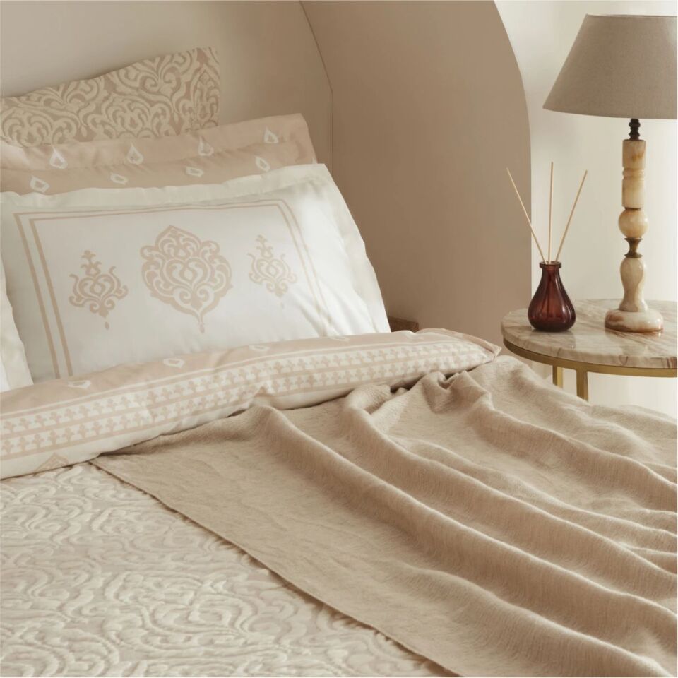 Karaca Home Helen Gold Çeyiz Seti