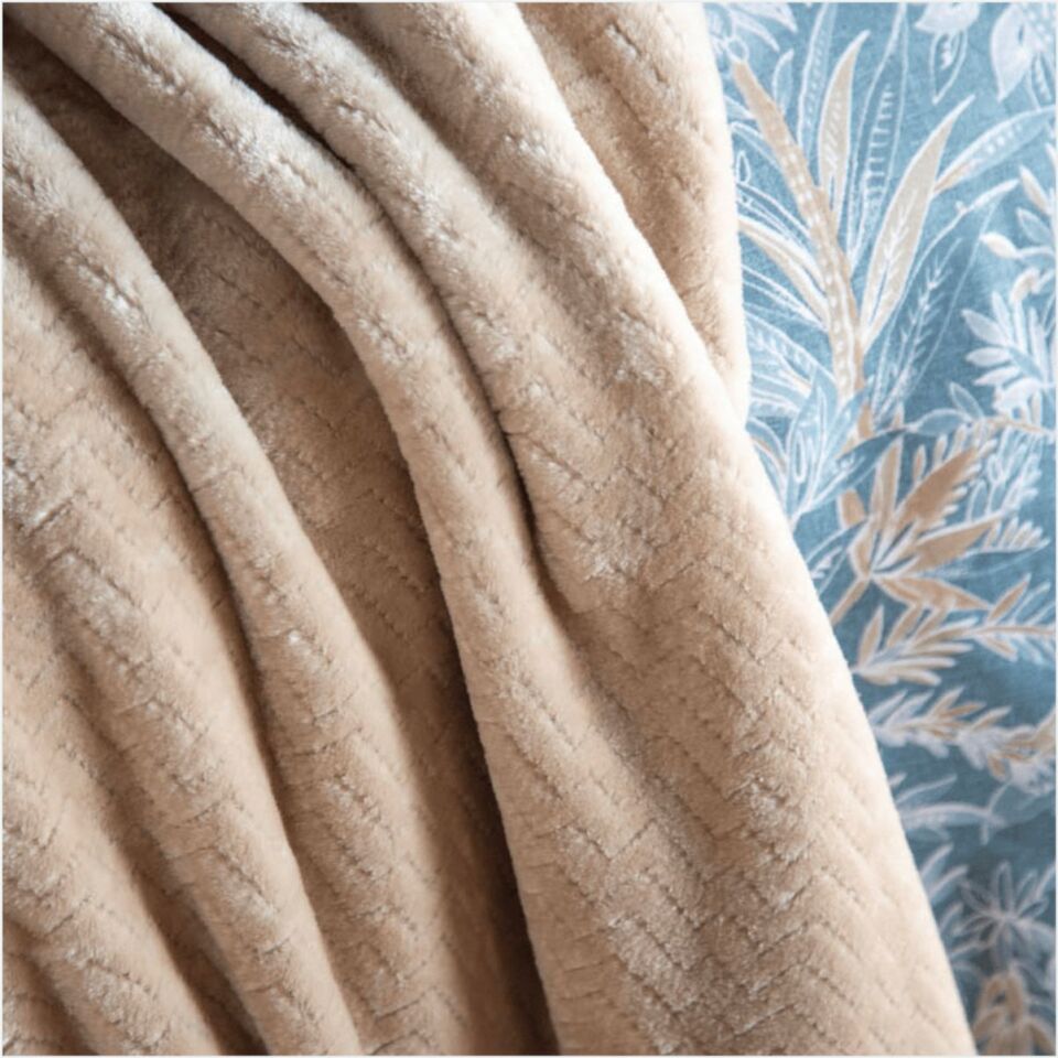 PAMUKLAR APRİCİTAS CIFT KISILIK  YATAK ORTUSU NEVRESIM SET TAMMY BEIGE