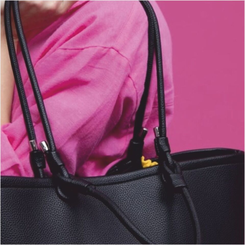 Benetton  BNT-1534 Floter Kol Çantası Siyah