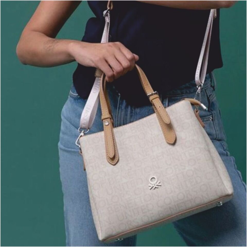 Benetton  BNT-1613 Monogram Eskitme Kol Çantası Bej-Camel