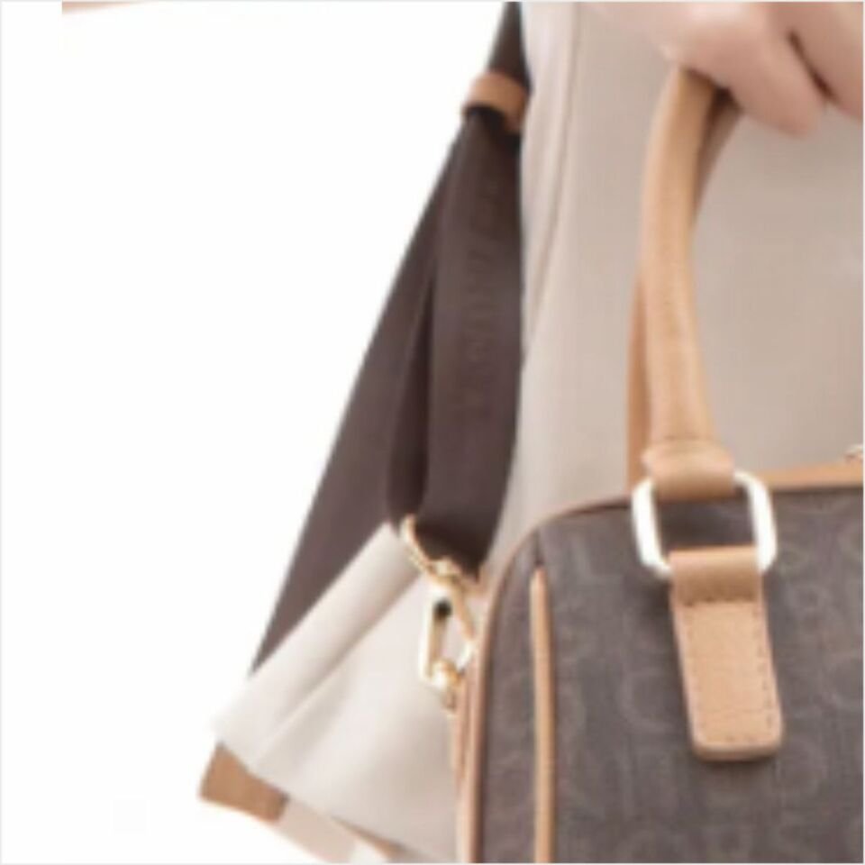 Benetton  BNT-1613 Monogram Eskitme Kol Çantası Kahve-Camel