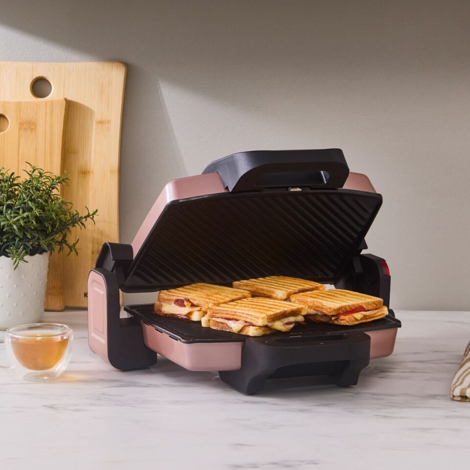 Karaca Future Tost Makinesi Rosegold 4 Dilim Kapasiteli