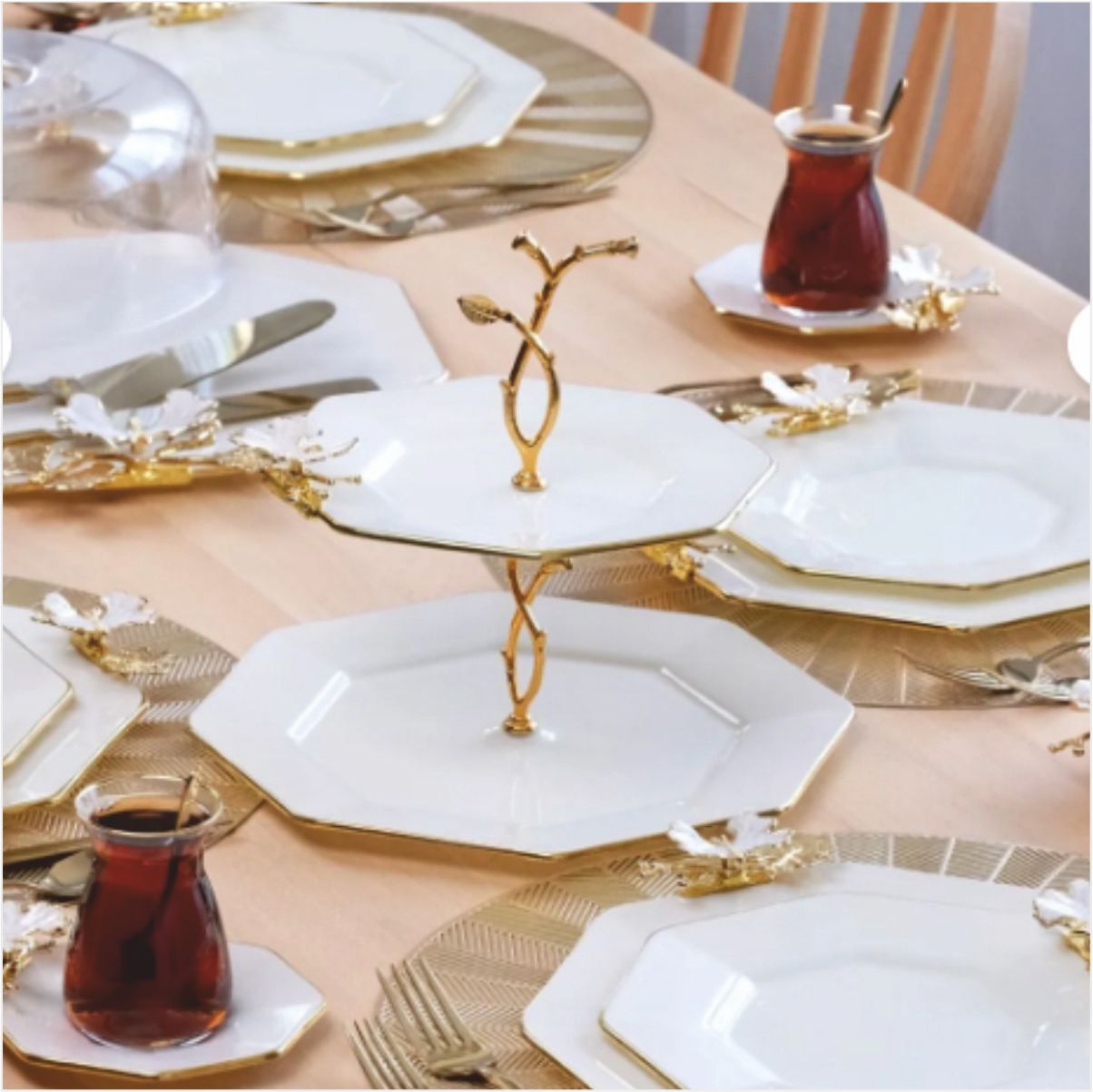 Glore Dolmabahçe Sekizgen Krem Altın Yaldızlı 6 Kişilik 33 Parça Pasta Çay Servis İkram Takımı