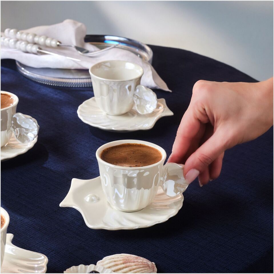 KARACA İSTİRİDYE LÜSTERLİ 6 KİŞİL BEYAZ FİNCAN TAKIMI