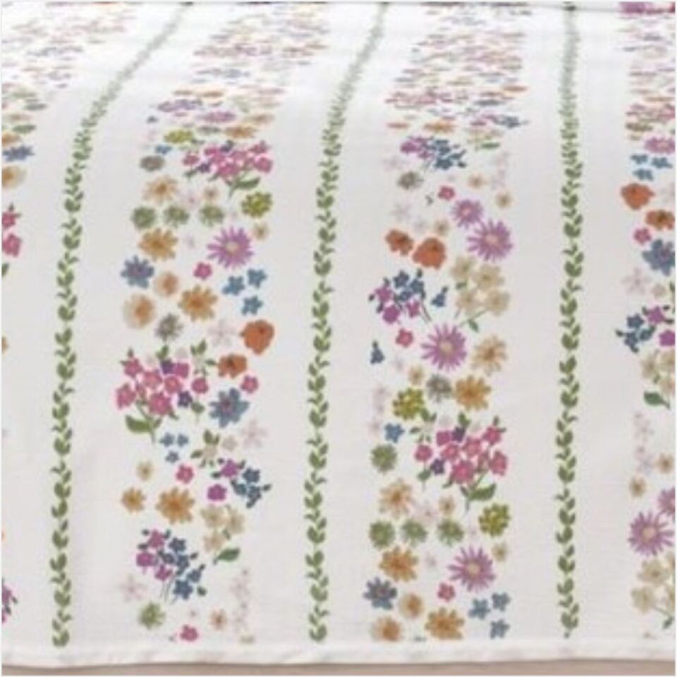 Taç Çift Kişilik Pike Takımı Lily Pembe