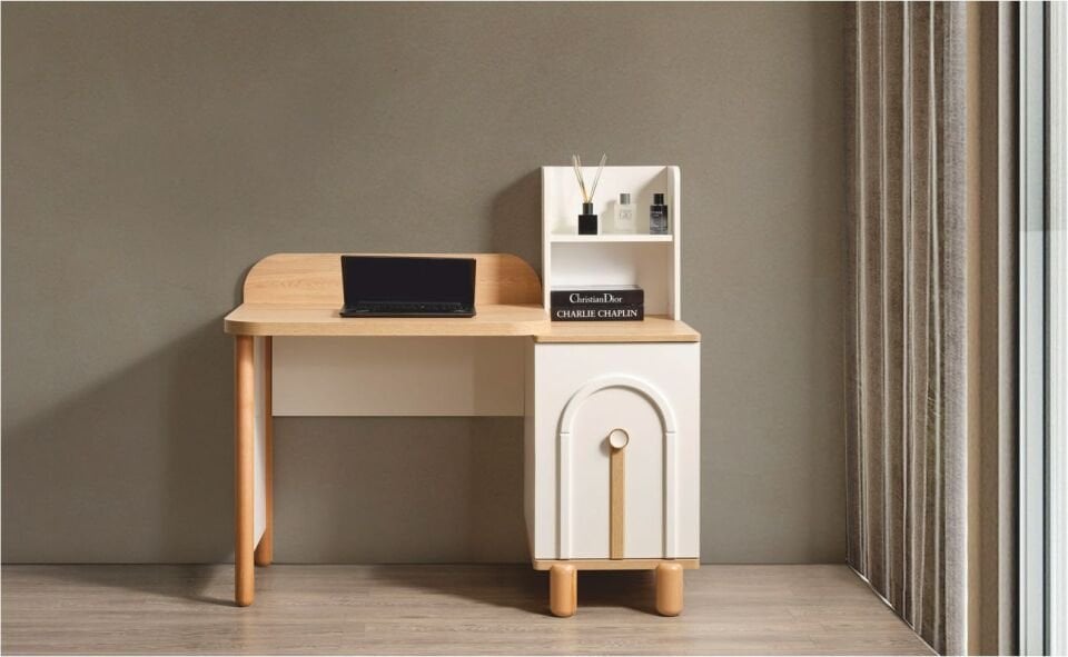 Gonca Genç Çalışma Masası