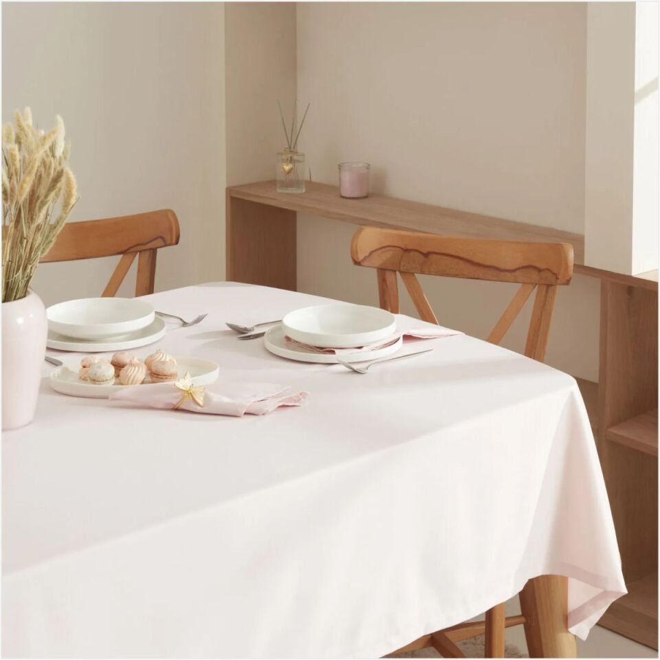 Karaca Home Caroline Dertsiz Masa Örtüsü Pudra