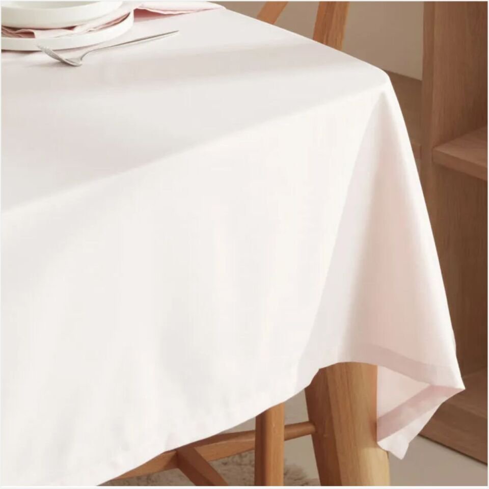 Karaca Home Caroline Dertsiz Masa Örtüsü Pudra