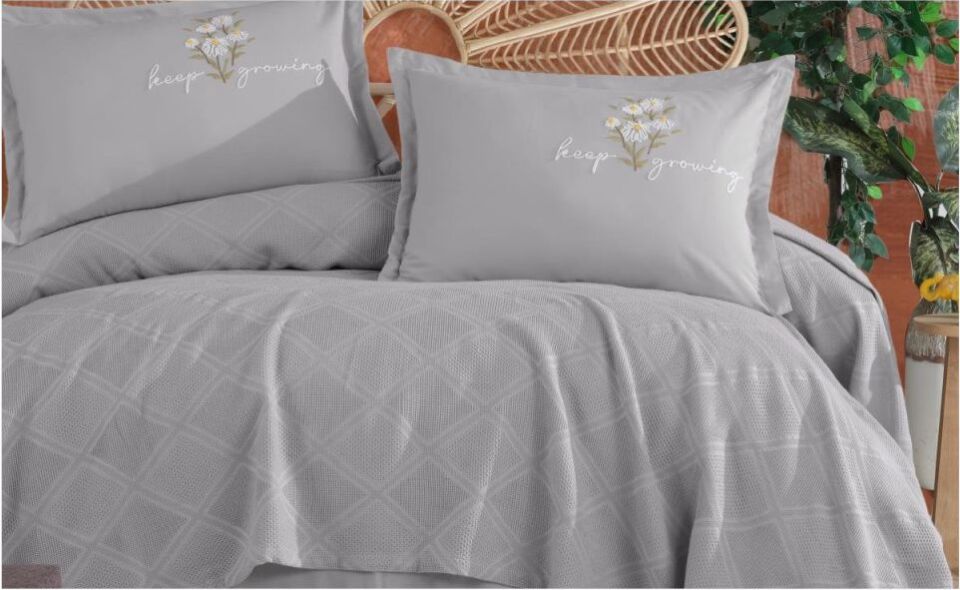 Aran Clasy Butik Çift Kişilik Nakış Detaylı Pike Takımı Etta V3 Gri