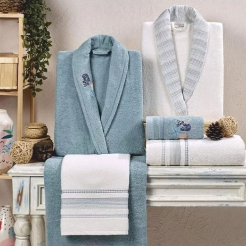 Taç Kristal Soft Cotton Nakışlı 6 Parça Aile Bornoz TakımıEkru-Mavi