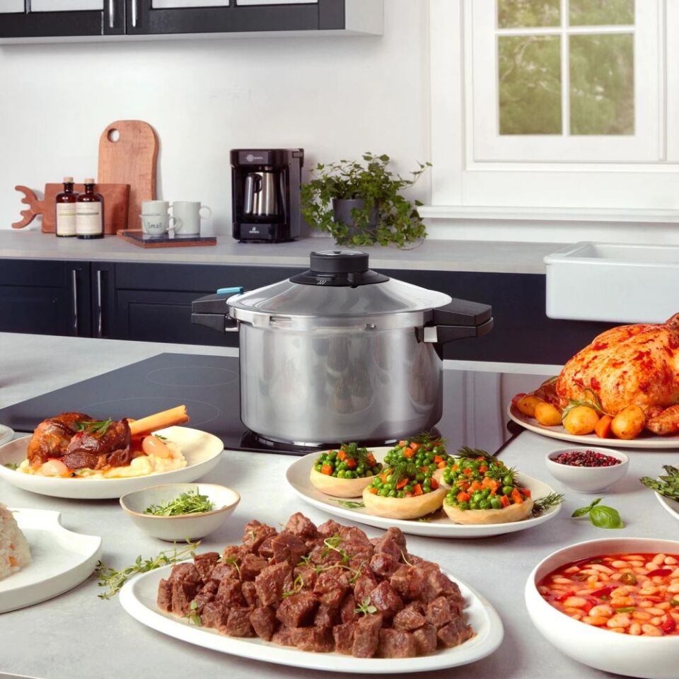 Karaca Quick and Safe İndüksiyon Tabanlı Düdüklü Tencere Seti 4+6 Lt